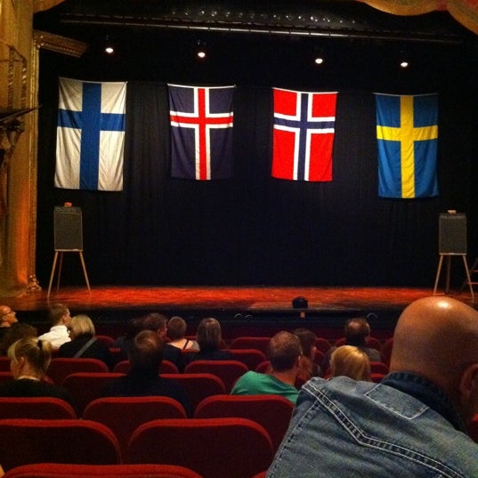 Foto scattata a Åbo Svenska Teater da Tia N. il 9/24/2011