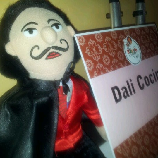 Photo taken at Dalí Cocina by Luize L. on 10/2/2011