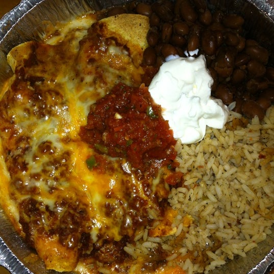 6/20/2012 tarihinde Michelle B.ziyaretçi tarafından East Coast Taco'de çekilen fotoğraf