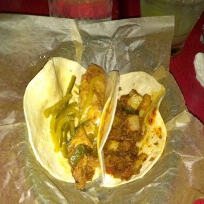 Снимок сделан в The Original El Taco пользователем Jon V. 6/24/2012