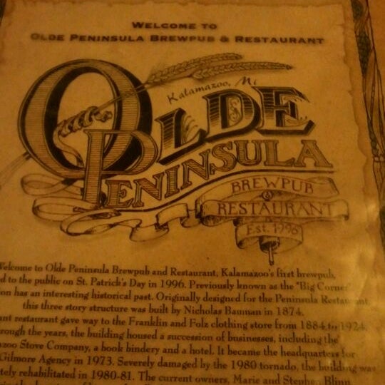Foto tirada no(a) Olde Peninsula Brewpub &amp; Restaurant por Doug G. em 1/14/2012