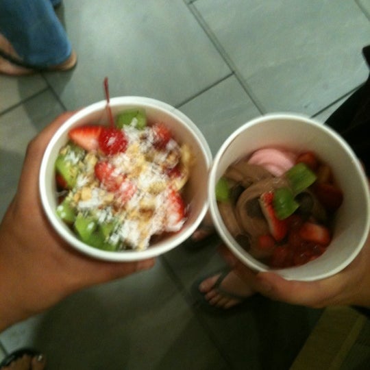Photo taken at Menchie&#39;s by Gabriela on 7/20/2012
