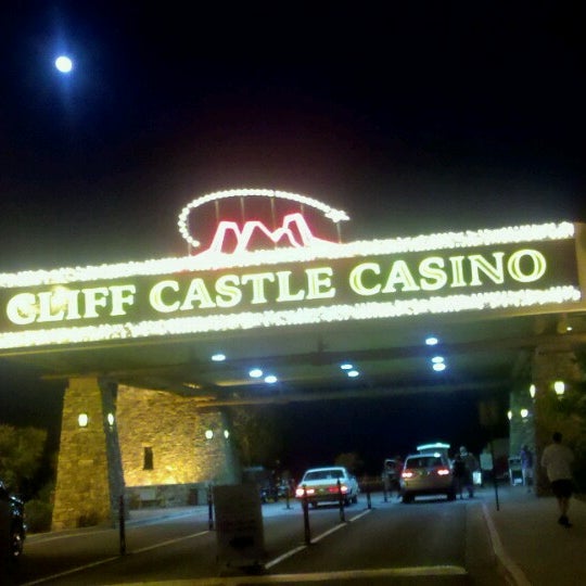 Foto tirada no(a) Cliff Castle Casino por J H. em 6/9/2012