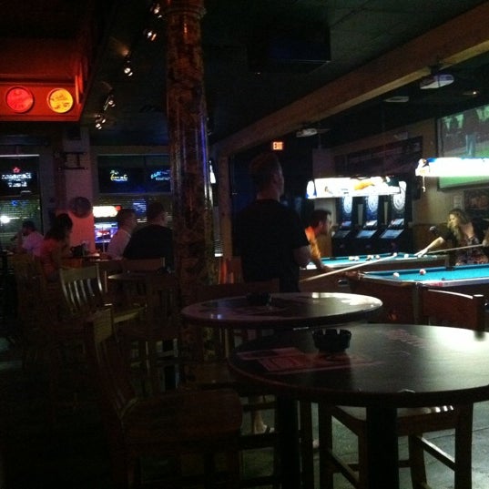 Photo taken at Florida Tap Room by Miss G T. on 7/29/2011