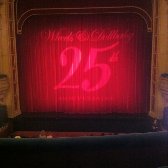 Снимок сделан в His Majesty&#39;s Theatre пользователем Louise S. 9/27/2011