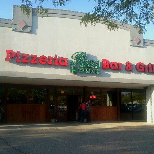 Pizza House 4790 S Hagadorn Rd
