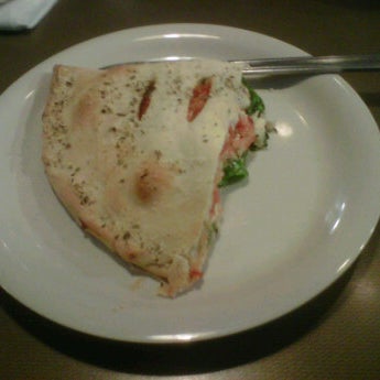 Снимок сделан в Pizza Papalis пользователем Gina G. 2/5/2012