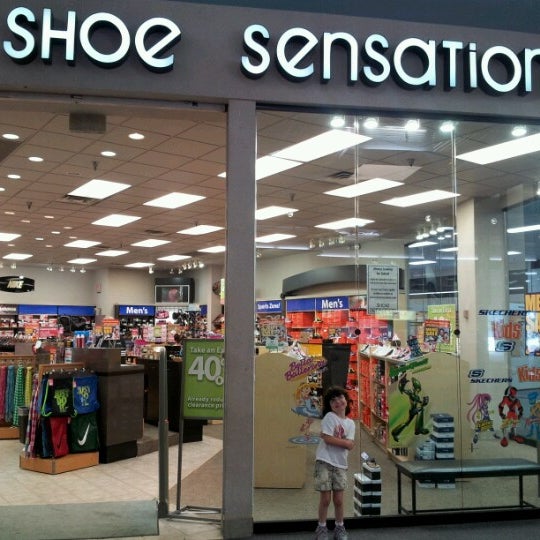 Skechers somerset mall top