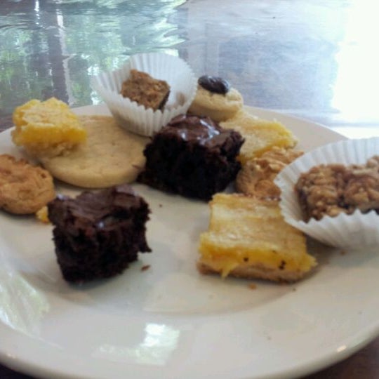 Gualala Arts Center Art Gallery in Gualala