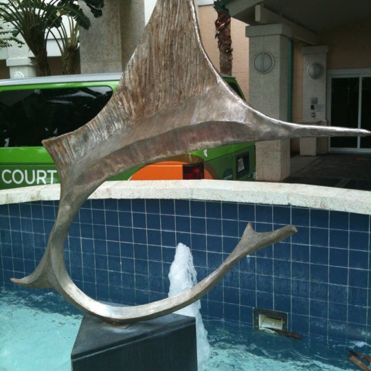 Foto tirada no(a) Courtyard by Marriott Fort Lauderdale Airport &amp; Cruise Port por www.Antonios.info em 5/18/2012