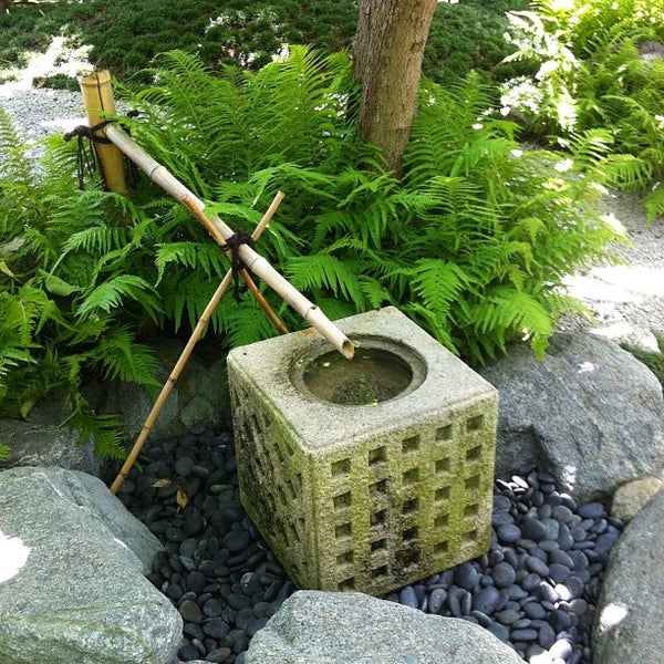 Foto tirada no(a) The Tea Pavillion at the Japanese Friendship Garden por John N. em 7/18/2012