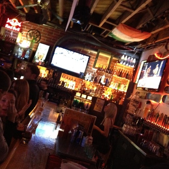 3/24/2012 tarihinde Jeff L.ziyaretçi tarafından Effins Pub &amp; Grill'de çekilen fotoğraf