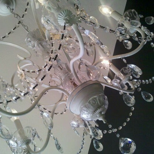 Ilo Hair Magnolia Center 3951 Merrill Ave