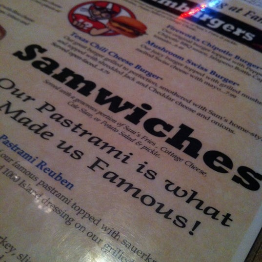 Photo taken at Famous Sam&#39;s Sports Bar &amp; Grill by Ian S. on 10/2/2011