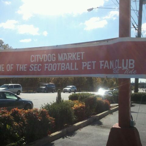 Photo taken at City Dog Market by Claudia on 11/4/2011