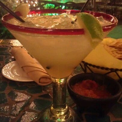 2/11/2012 tarihinde Jane P.ziyaretçi tarafından Las Campanas Mexican Cuisine &amp; Tequila Bar'de çekilen fotoğraf