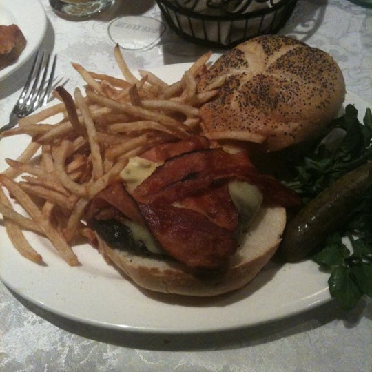Great burgers.. Such as this Pepperjack Swiss with bacon!