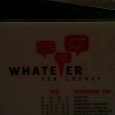 Foto tirada no(a) Whatever Tea Lounge por David L. em 1/3/2012