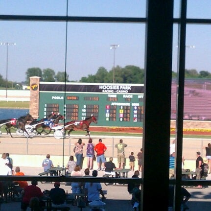Foto diambil di Hoosier Park Racing &amp; Casino oleh Larry M. pada 6/9/2012