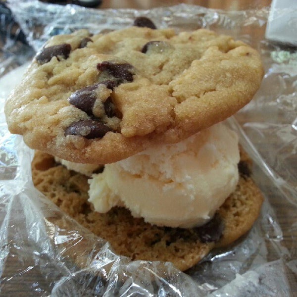 Photo taken at Cow Chip Cookies by Derrick L. on 8/1/2012