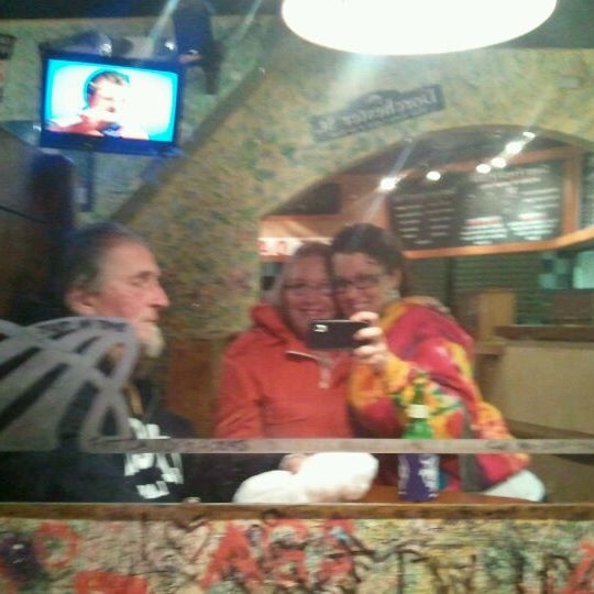 3/25/2012 tarihinde Jessica D.ziyaretçi tarafından Fat Daddy&#39;s Subs Pizza Wings'de çekilen fotoğraf