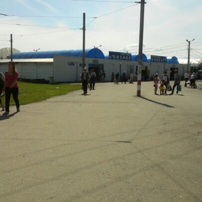 вещевой рынок на московском шоссе. вещевой рынок на московском шоссе. китайский рынок ульяновск новый город. как работает вещевой рынок в ульяновске. вещевой рынок ульяновск мебель.