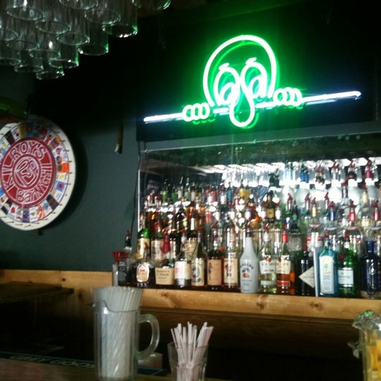 รูปภาพถ่ายที่ Kilroy&#39;s Bar &amp; Grill โดย Katie B. เมื่อ 8/27/2011