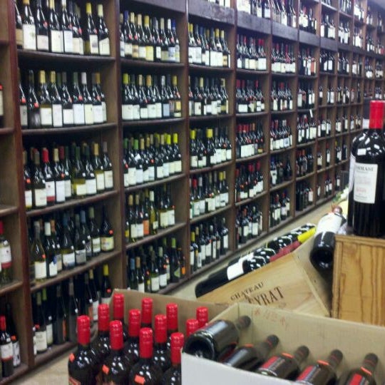 Pearson's Wine & Liquor Glover Park 10 tips from 413 visitors