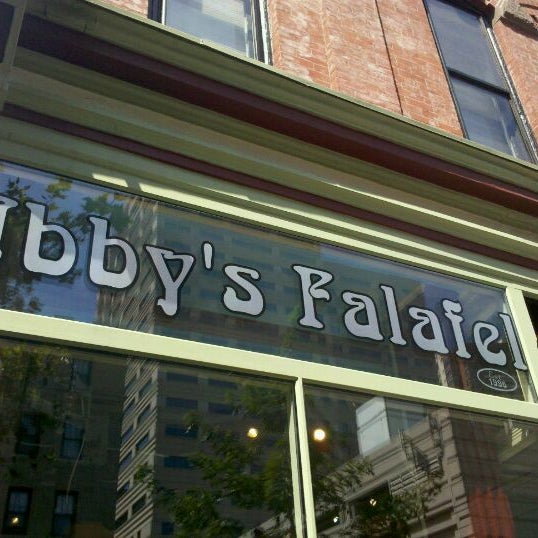 Foto diambil di Ibby&#39;s Falafel oleh Eric W. pada 8/31/2011