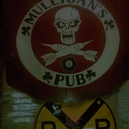 Foto tirada no(a) Mulligan&#39;s Pub por Dick T. em 1/14/2012