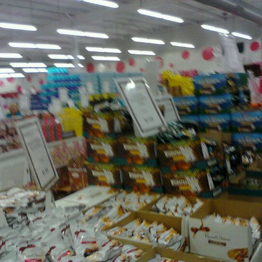 Photos at Russell Stover Candies Outlet Store 950 Industrial Dr