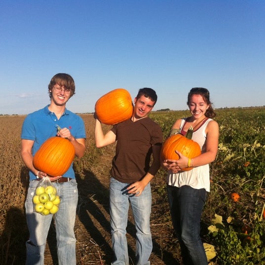 Photo taken at Curtis Orchard &amp; Pumpkin Patch by Molly M. on 10/2/2011