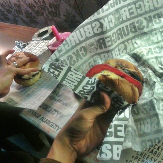 Foto tirada no(a) Burgerocks por Saka C. em 2/9/2012
