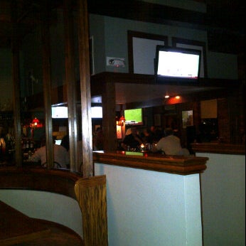 รูปภาพถ่ายที่ Kelley&#39;s Row Restaurant &amp; Cellar Pub โดย Mike I. เมื่อ 9/24/2011