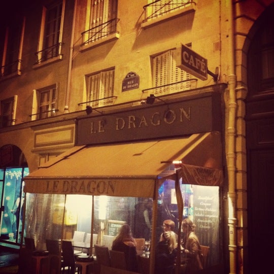 Le da. Музыкальный фестиваль во франции. Бензема с мячом. 14 juillet. Le da.