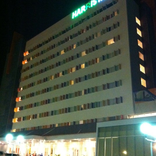 Foto tomada en HARRIS Hotel Batam Center  por Dönałd ʕ •ᴥ•ʔ el 11/6/2011