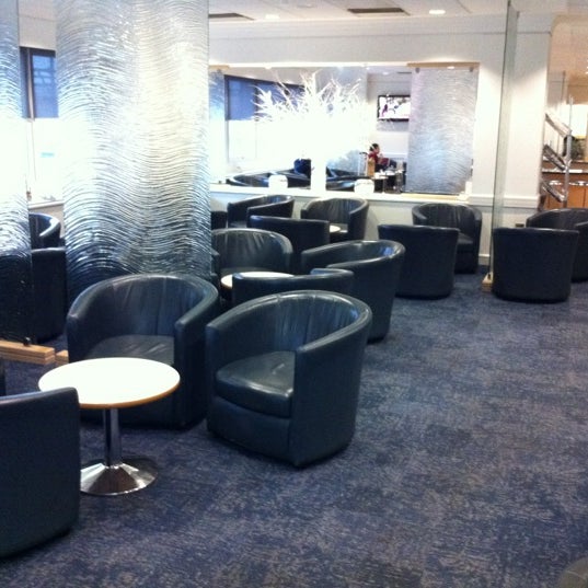 1/1/2012에 Kah Kay A.님이 Swissport Executive Lounge에서 찍은 사진