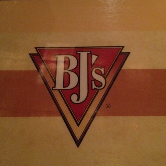 3/9/2012 tarihinde Alex R.ziyaretçi tarafından BJ&#39;s Restaurant &amp; Brewhouse'de çekilen fotoğraf