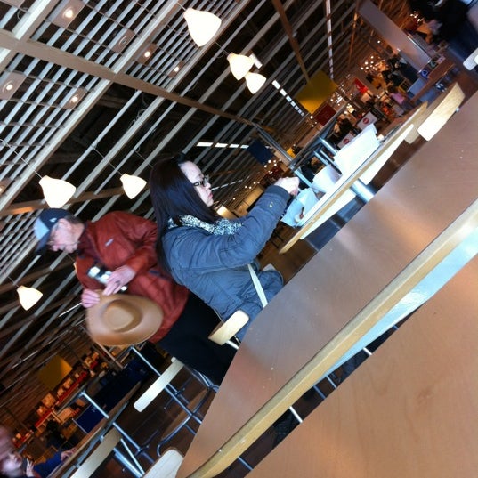 Photo prise au IKEA Bistro par Carl G. le2/3/2012
