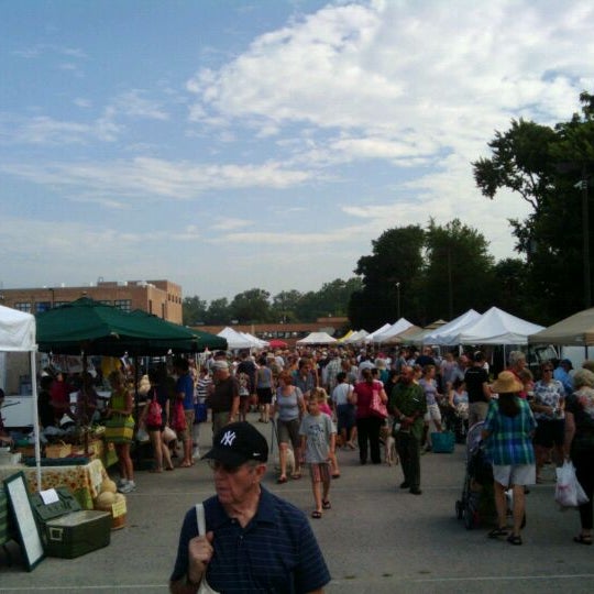 Foto scattata a Broad Ripple Farmers Market da John D. il 7/16/2011