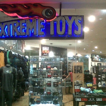 extreme toys store