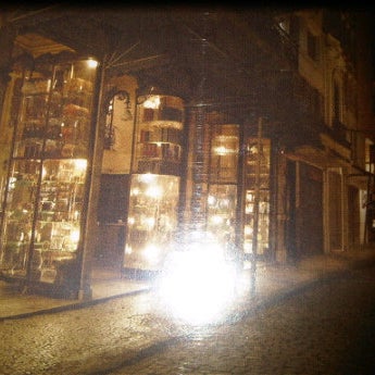 10/8/2011 tarihinde Paulo A.ziyaretçi tarafından Passa Disco'de çekilen fotoğraf