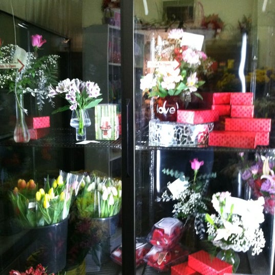 Puffers Floral Shoppe Of Oberlin Flower Store in Oberlin