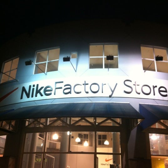 outlet nike extra anchieta fechado