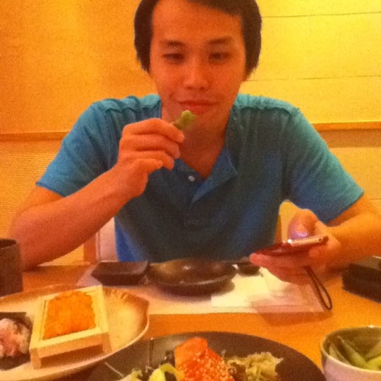 Photo taken at Habitat Japanese Restaurant 楠料理 by gnet on 7/30/2011