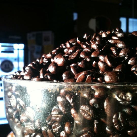 Foto scattata a Republic Coffee da Jessica M. il 12/24/2011