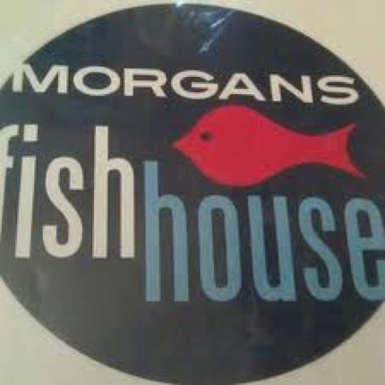 Foto tirada no(a) Morgan&#39;s Fish House por Chad M. em 5/13/2012