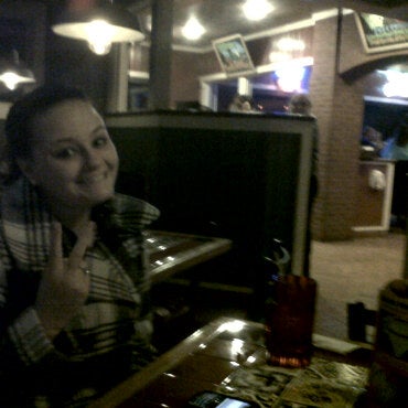 Photo taken at Chili&#39;s Grill &amp; Bar by Samantha on 3/3/2011
