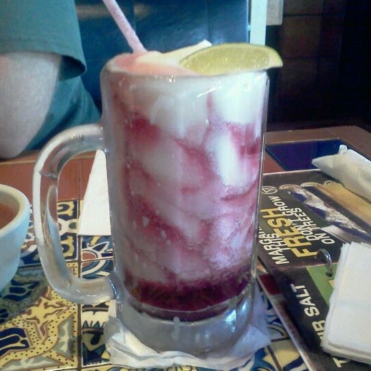 Photo taken at Chili&#39;s Grill &amp; Bar by Tammy on 5/8/2012