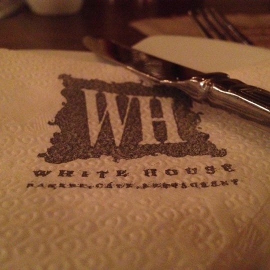 8/4/2012 tarihinde Ilhamziyaretçi tarafından White House Restaurant'de çekilen fotoğraf